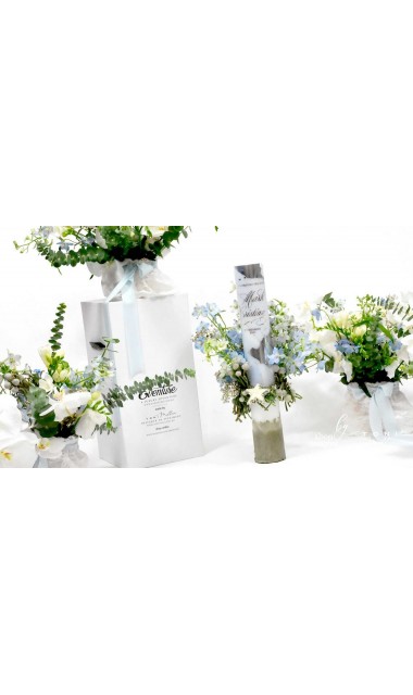 Decor cristelnita botez cu frezii si orhidee albe eucalipt si alte flori secundare 7